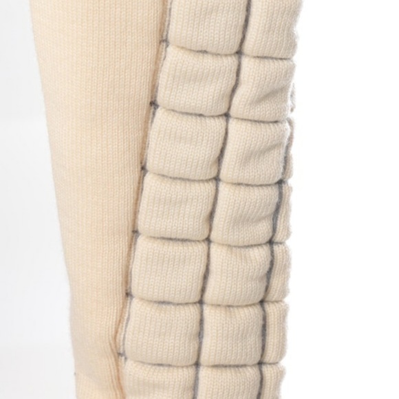 Chanel Wool Turtleneck Sweater, Fall-Winter 2000-2001 size 36 - Picture 3 of 5